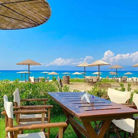 Apartament Acharavi *